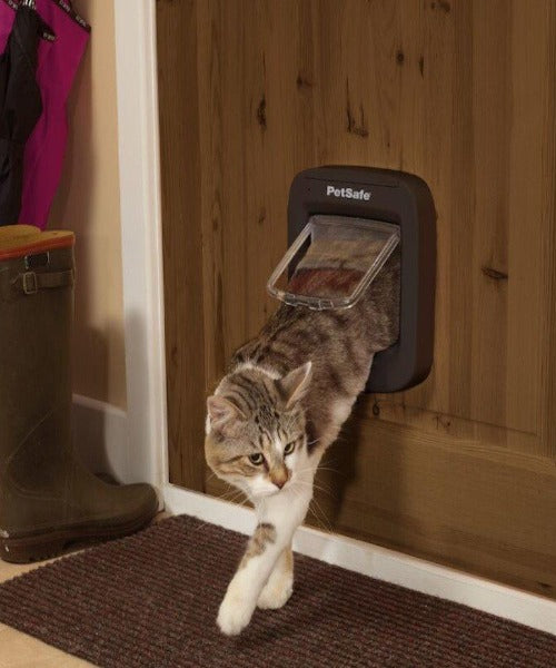 PetSafe White Microchip Cat Flap The Pet & Tack Shop
