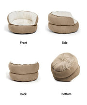 Best Friends by Sheri Throne Ilan Dog & Cat Bed